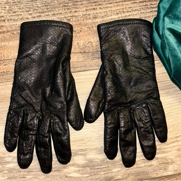 Vintage Black Arctic Plus Leather Gloves - Picture 1 of 4
